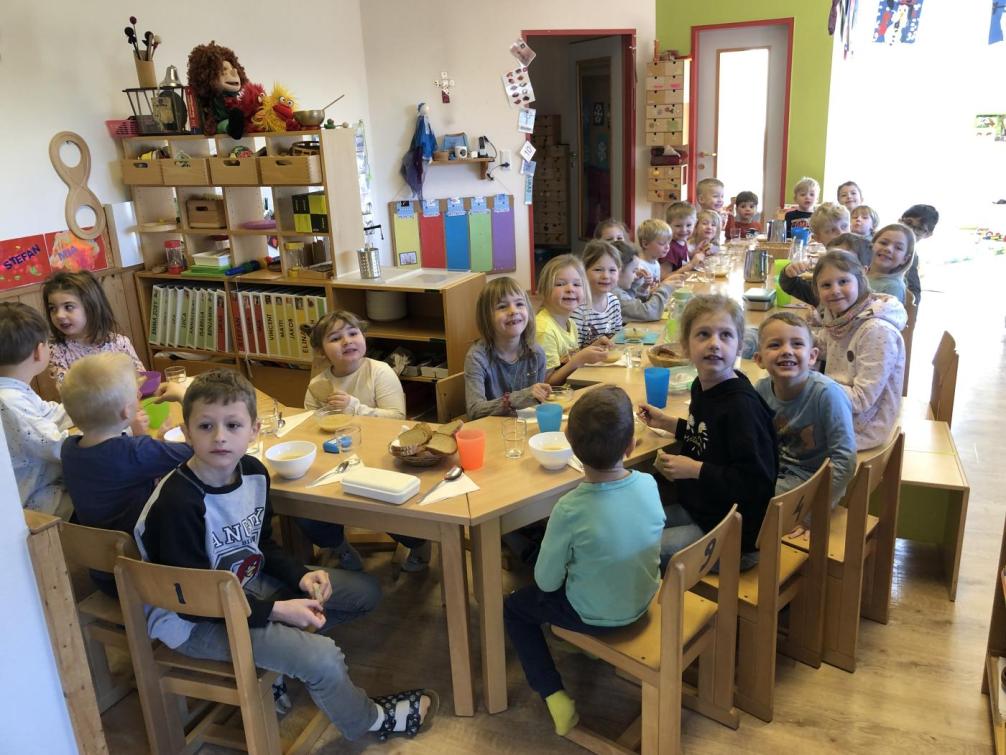 Fastensuppe mit dem Kindergarten